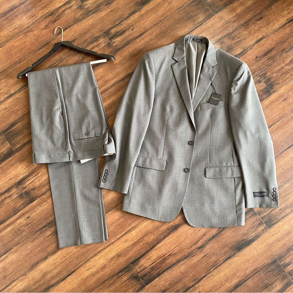 NWT Pronto Uomo Two Button Gray Pinstripe Men’s Suit 44XL